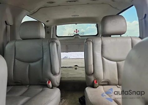 2004 Cadillac Escalade Esv z USA, uszkodzony, nr VIN 3GYFK66N44G254882